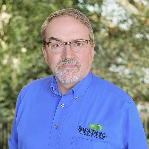 Headshot of SavATree Arborist Brad Gurr
