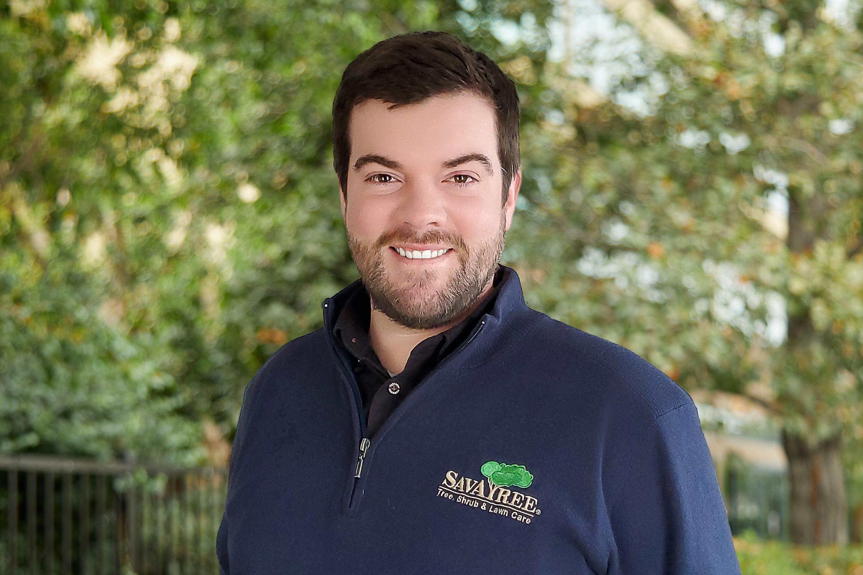 Headshot of SavATree Arborist Elijah Chinburg