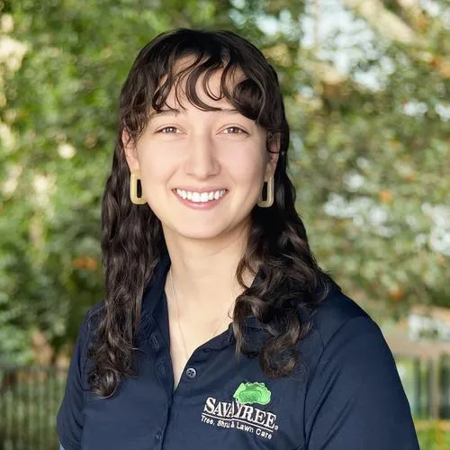 Headshot of SavATree Arborist Emily Rushka