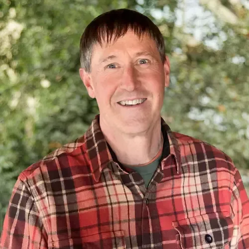 Headshot of ISA Certified Arborist Josh Scott