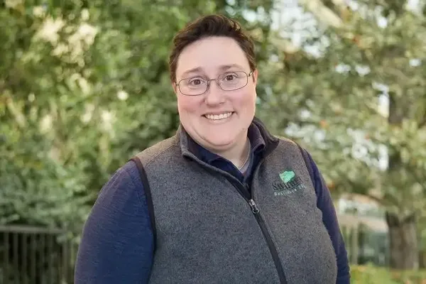 Headshot of SavATree Arborist Laura Craig-Comin