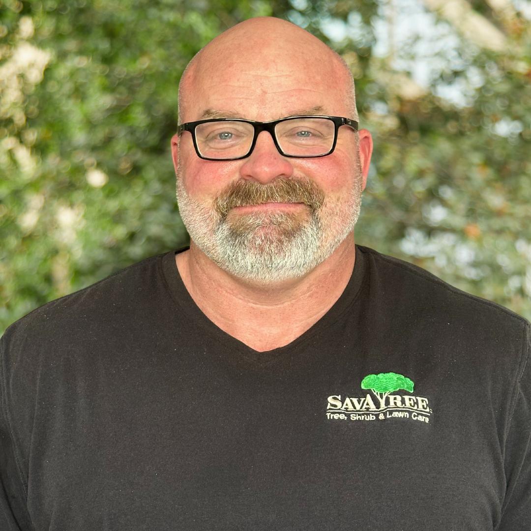 Headshot of SavATree Arborist Mike Anderson