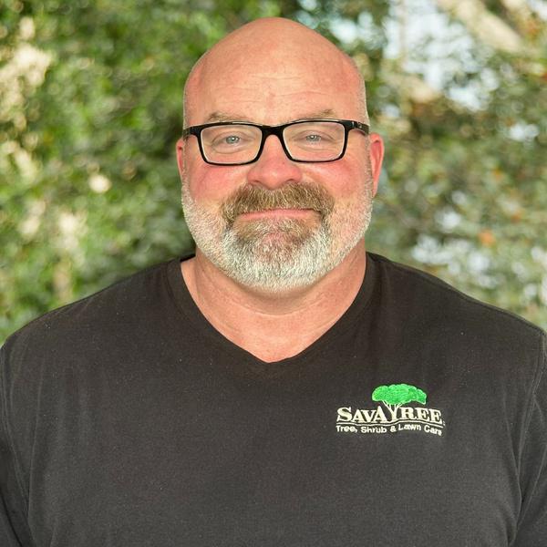 Headshot of SavATree Arborist Mike Anderson